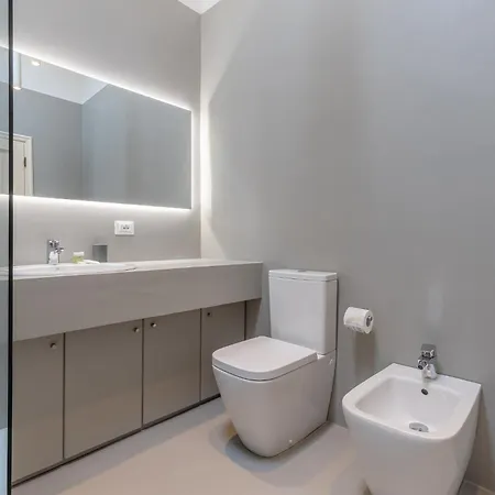 Pratello Elegante E Raffinata Mansarda בולוניה