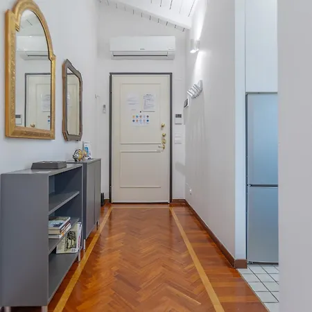 Apartamento Guesthost - Pratello Elegante E Raffinata Mansarda *