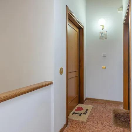 Διαμέρισμα Pratello Elegante E Raffinata Mansarda Μπολόνια