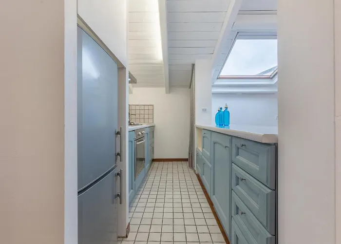 Guesthost - Pratello Elegante E Raffinata Mansarda * Bolonha