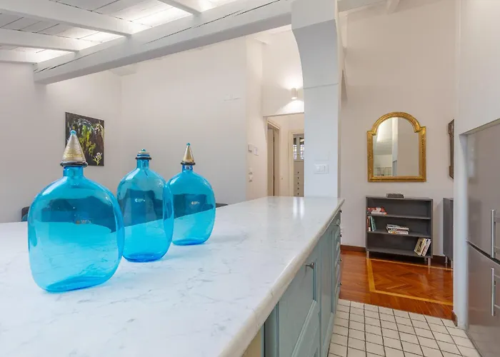 Guesthost - Pratello Elegante E Raffinata Mansarda Apartamento Bolonha