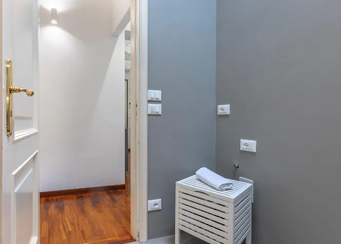 Apartamento Guesthost - Pratello Elegante E Raffinata Mansarda Bolonia