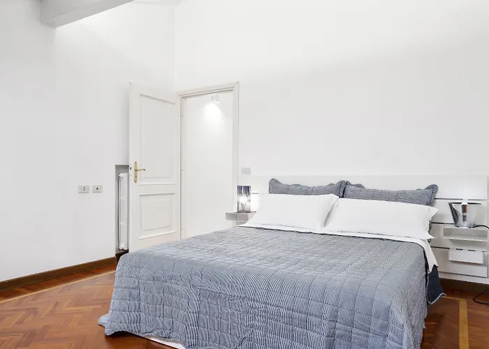 Apartamento Guesthost - Pratello Elegante E Raffinata Mansarda