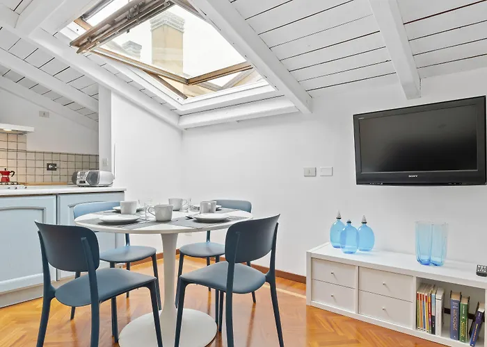 Guesthost - Pratello Elegante E Raffinata Mansarda Apartamento *