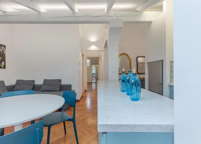 Guesthost - Pratello Elegante E Raffinata Mansarda Apartament Bolonia