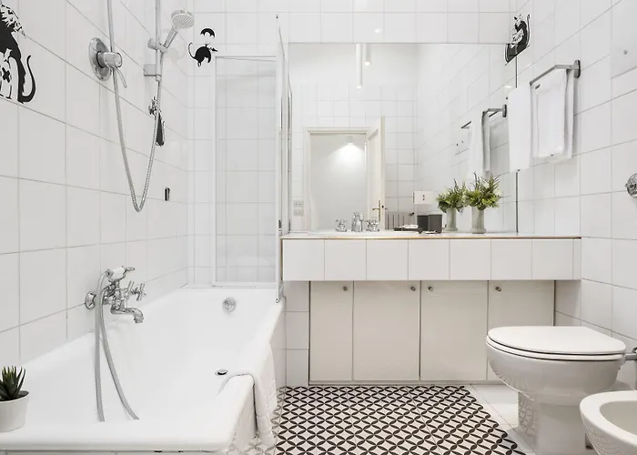 Guesthost - Pratello Elegante E Raffinata Mansarda Apartament *